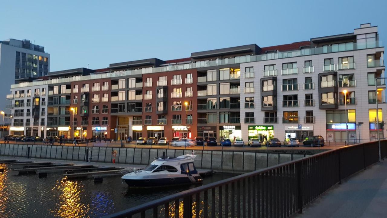 Waterlane W Oknami Na Rzeke - Marina View - Comfy Apartments 그단스크 외부 사진